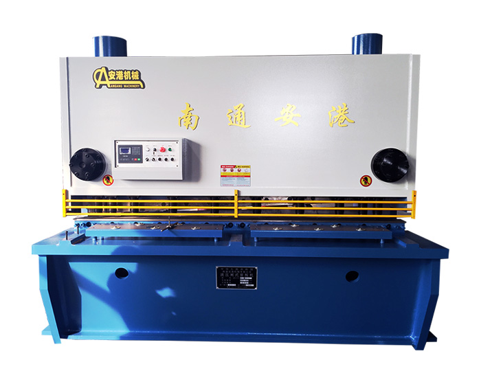 W11機(jī)械三輥卷板機(jī),耐用更堅(jiān)固